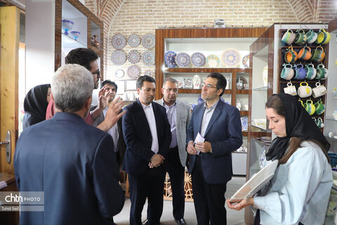 افتتاح نمایشگاه به مناسبت هفته صنایع‌دستی در اردبیل