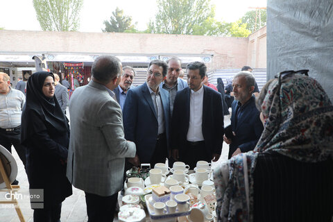 افتتاح نمایشگاه به مناسبت هفته صنایع‌دستی در اردبیل
