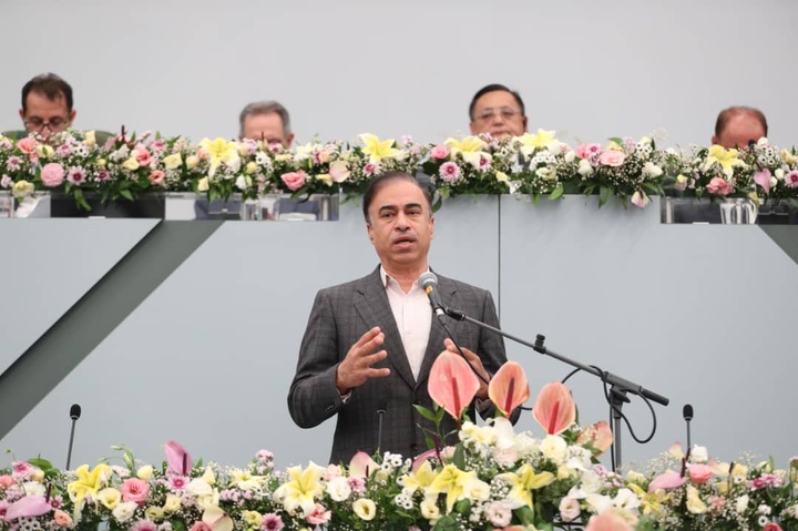 ابوعلی‌سینا متعلق به جهان اسلام و بشریت است