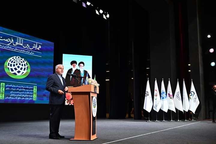 سرمایه‌گذاری در گردشگری عبادت است/ آذربایجان کانون تمدنی ایران‌زمین است/ گذر مسیر توسعه از بخش خصوصی