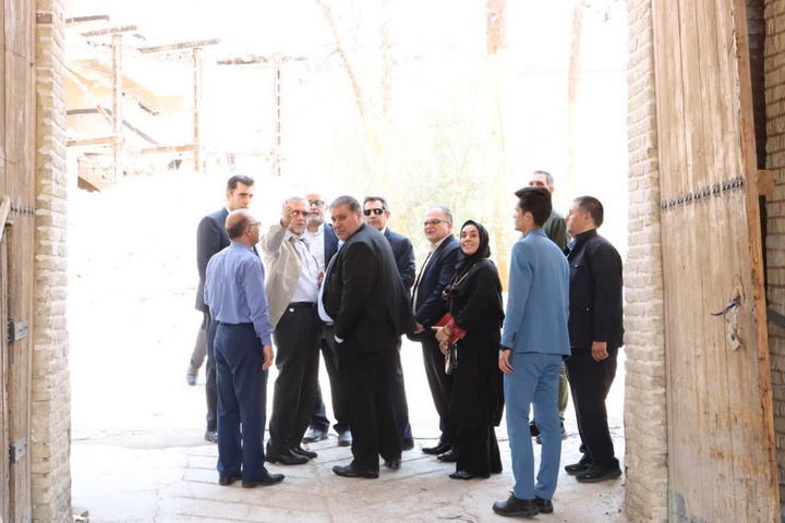 دکتر واحدی سمنان