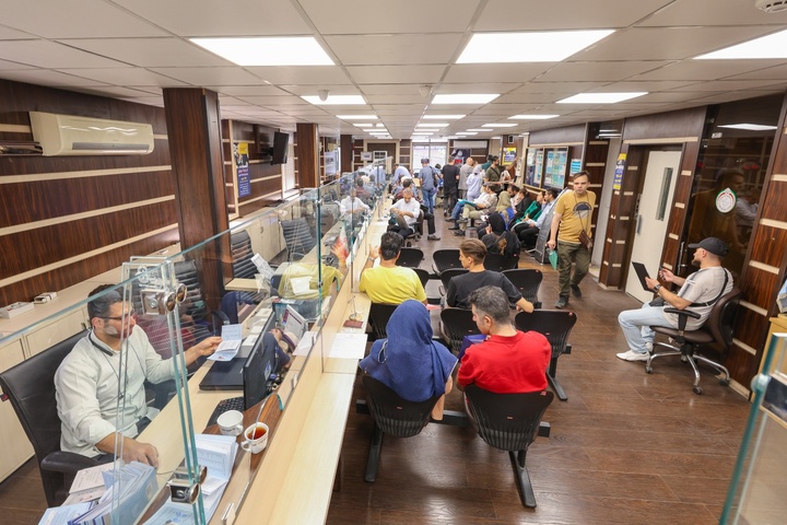 تداوم خدمات‌رسانی دفاتر صدور گواهینامه‌های بین‌المللی/ فعالیت شبانه‌روزی در مرزها و خدمات برخط در سراسر کشور