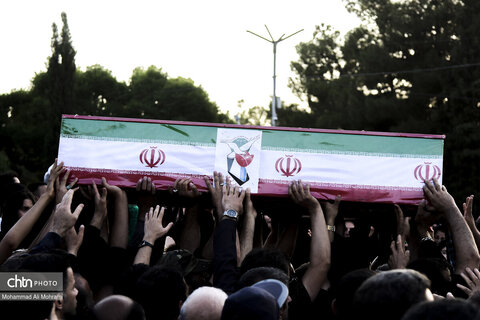 وداع با قهرمانان مهین در اصفهان