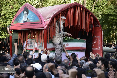 وداع با قهرمانان مهین در اصفهان