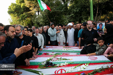 وداع با قهرمانان مهین در اصفهان