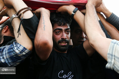 وداع با قهرمانان مهین در اصفهان