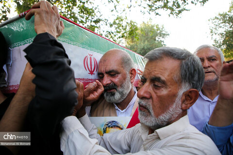 وداع با قهرمانان مهین در اصفهان