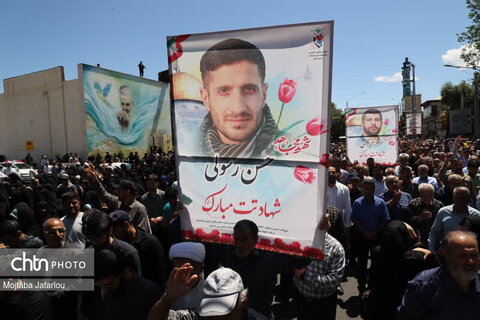 زنجانی‌ها  قهرمان دفاع از وطن خود را باشکوه بدرقه کردند