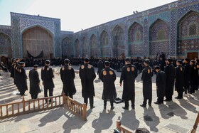 آئین سنتی «طشت گذاری» در بقعه شیخ صفی‌الدین اردبیلی
