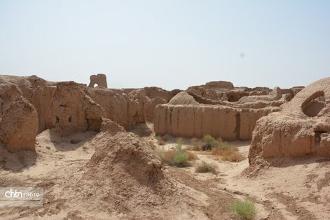 بازدید از بناهای تاریخی و پروژه های شهرستان بهاباد