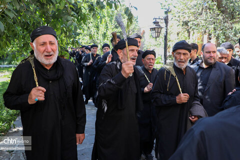 آئین سنتی «طشت گذاری» در بقعه شیخ صفی‌الدین اردبیلی