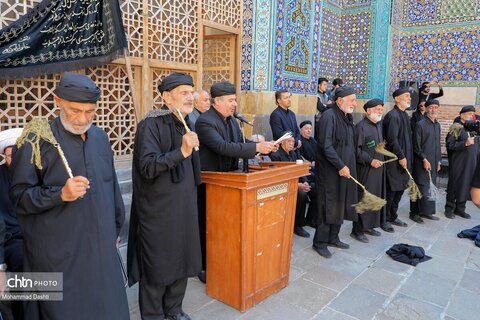 آئین سنتی «طشت گذاری» در بقعه شیخ صفی‌الدین اردبیلی
