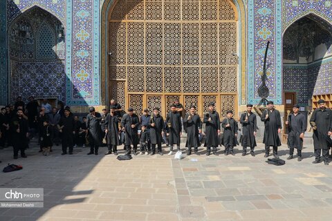 آئین سنتی «طشت گذاری» در بقعه شیخ صفی‌الدین اردبیلی