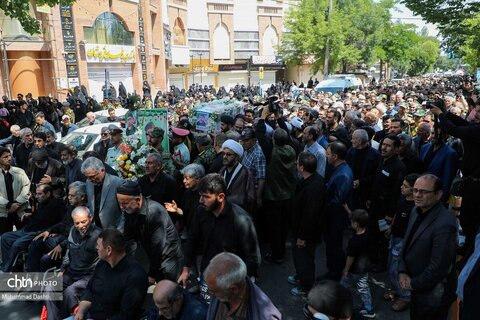 تشییع پیکر شهید مدافع وطن «مهدی قهرمانی» در اردبیل