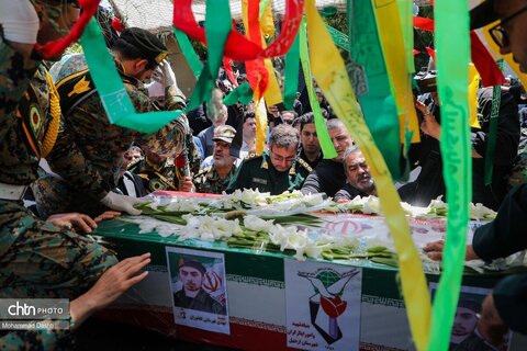 تشییع پیکر شهید مدافع وطن «مهدی قهرمانی» در اردبیل