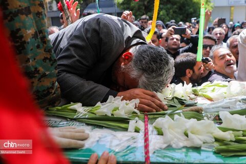 تشییع پیکر شهید مدافع وطن «مهدی قهرمانی» در اردبیل