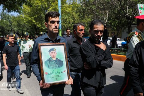 تشییع پیکر شهید مدافع وطن «مهدی قهرمانی» در اردبیل