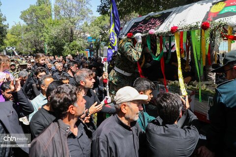 تشییع پیکر شهید مدافع وطن «مهدی قهرمانی» در اردبیل