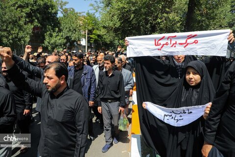 تشییع پیکر شهید مدافع وطن «مهدی قهرمانی» در اردبیل