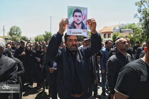 تشییع پیکر شهید مدافع وطن «محمدرضا نوروزی» در شهر نیر