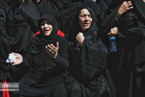 تشییع پیکر شهید مدافع وطن «محمدرضا نوروزی» در شهر نیر