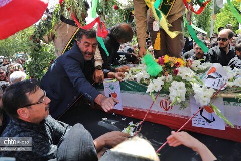 تشییع پیکر شهید مدافع وطن «محمدرضا نوروزی» در شهر نیر