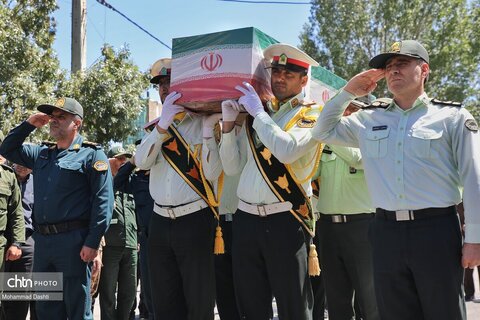 تشییع پیکر شهید مدافع وطن «محمدرضا نوروزی» در شهر نیر