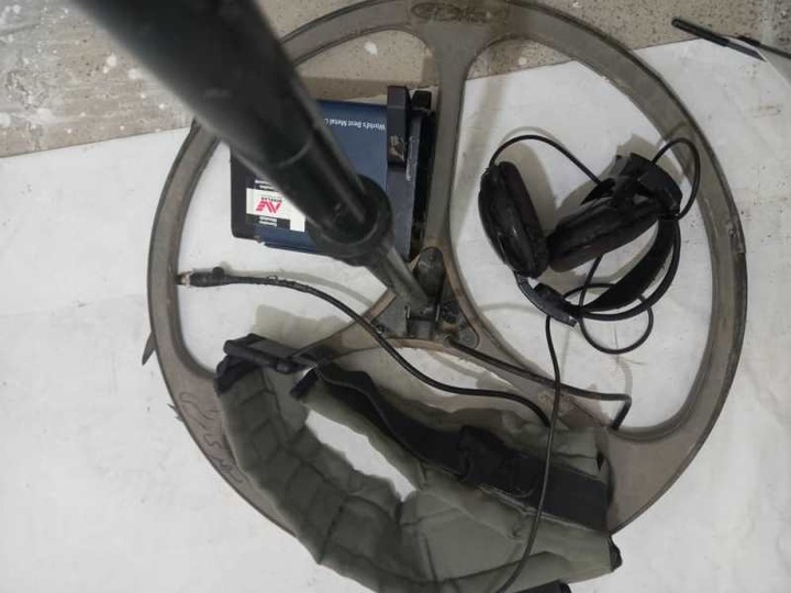 کشف‌وضبط یک‌ دستگاه فلزیاب از حفاران غیرمجاز آثار تاریخی در شهرستان آبدانان