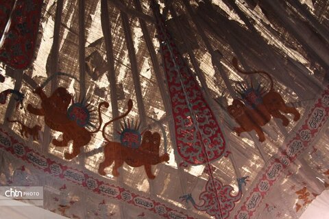 برگزاری آیین سنتی پوش بالا کنی حسینیه چرخاب اردکان
