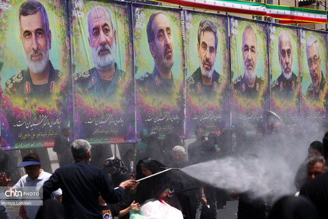 مراسم تشییع شهدای اقتدار در تهران