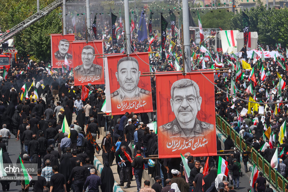 تشییع شهدای اقتدار، حماسه همبستگی و اشک و بلوغ ایران/ تا همیشه بر شانه ایمان