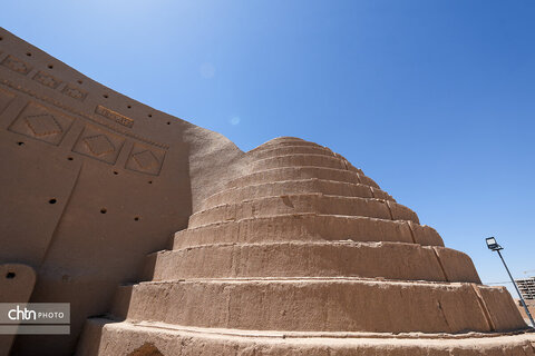 یخدان دوقلو