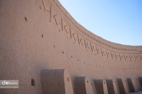 یخدان دوقلو