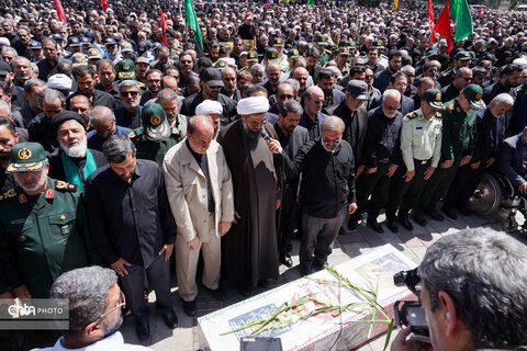 همدان در سوگ فرمانده