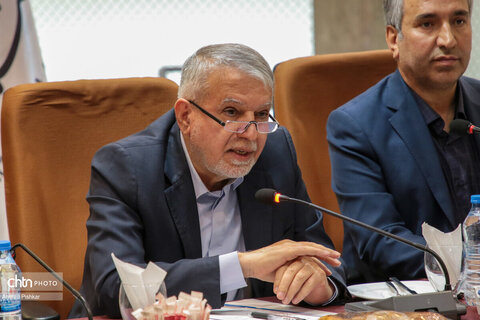 نشست اعضای جامعه هتل‌داران با وزیر میراث‌فرهنگی، گردشگری و صنایع‌دستی