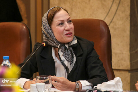 نشست اعضای جامعه هتل‌داران با وزیر میراث‌فرهنگی، گردشگری و صنایع‌دستی