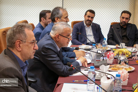 نشست اعضای جامعه هتل‌داران با وزیر میراث‌فرهنگی، گردشگری و صنایع‌دستی