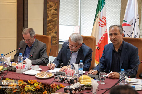 نشست اعضای جامعه هتل‌داران با وزیر میراث‌فرهنگی، گردشگری و صنایع‌دستی