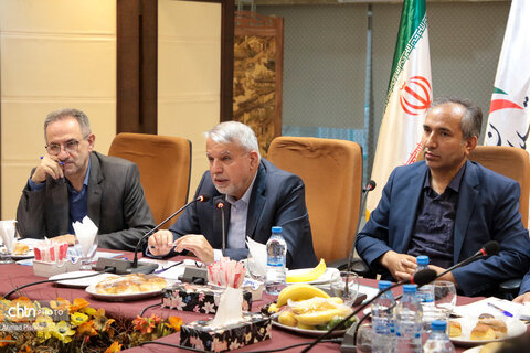 نشست اعضای جامعه هتل‌داران با وزیر میراث‌فرهنگی، گردشگری و صنایع‌دستی