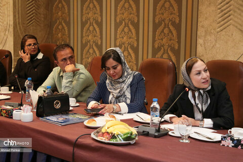 نشست اعضای جامعه هتل‌داران با وزیر میراث‌فرهنگی، گردشگری و صنایع‌دستی