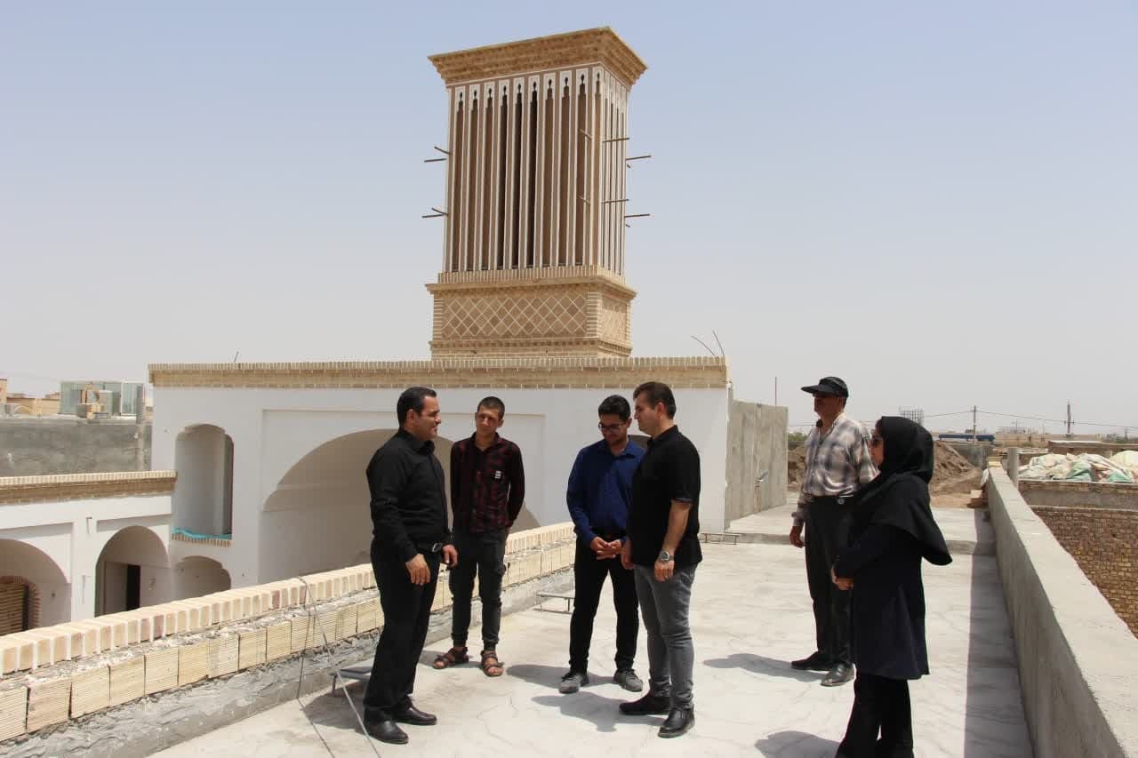 روند پیشرفت فیزیکی مجموعه سفرهخانه سنتی شهرستان اردکان مورد بررسی قرار گرفت