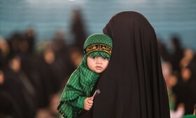 لالایی‌های شیرخوارگان حسینی در آغوش مادران