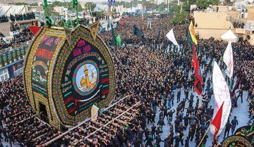 ایران، میزبان آیین‌های محرم و مقصد گردشگران مذهبی جهان/ عاشورا، جلوه‌گاه فرهنگ و معنویت در گردشگری مذهبی ایران