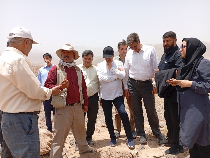 بازدید مسئولان از محوطه چندهزار ساله «گور کافری»