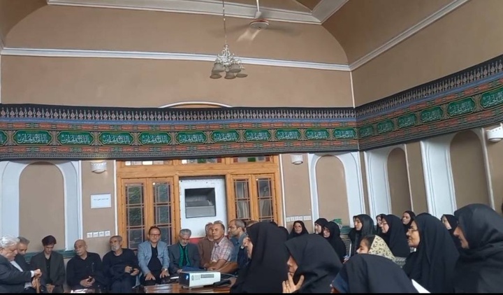 امام حسین(ع) الگویی کامل از پدری مسئول ارائه داد