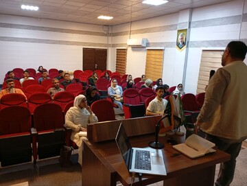 دوره آموزشی راهنمای محلی گردشگری در بندرلنگه برگزار شد