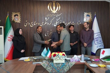 تجلیل از برندگان رویداد عکاسی «فتوواک» در ارومیه 