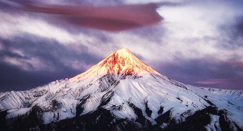 «دماوند» هنوز ایستاده است؛ «ایران» هم/ نماد استقامت ملی و ابهت تاریخی در برابر طوفان روایت‌ها و هجمه‌ها