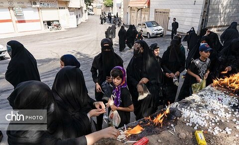 آیین چهل منبر در روز تاسوعای حسینی-خرم آباد