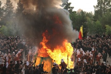 آیین سنتی خیمه‌سوزان در سرخه برگزار شد